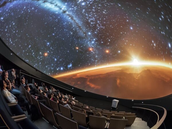 Guía de ocio familiar en Málaga: de la playa al planetario