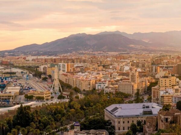 10 Lugares Imprescindibles que Ver en Málaga